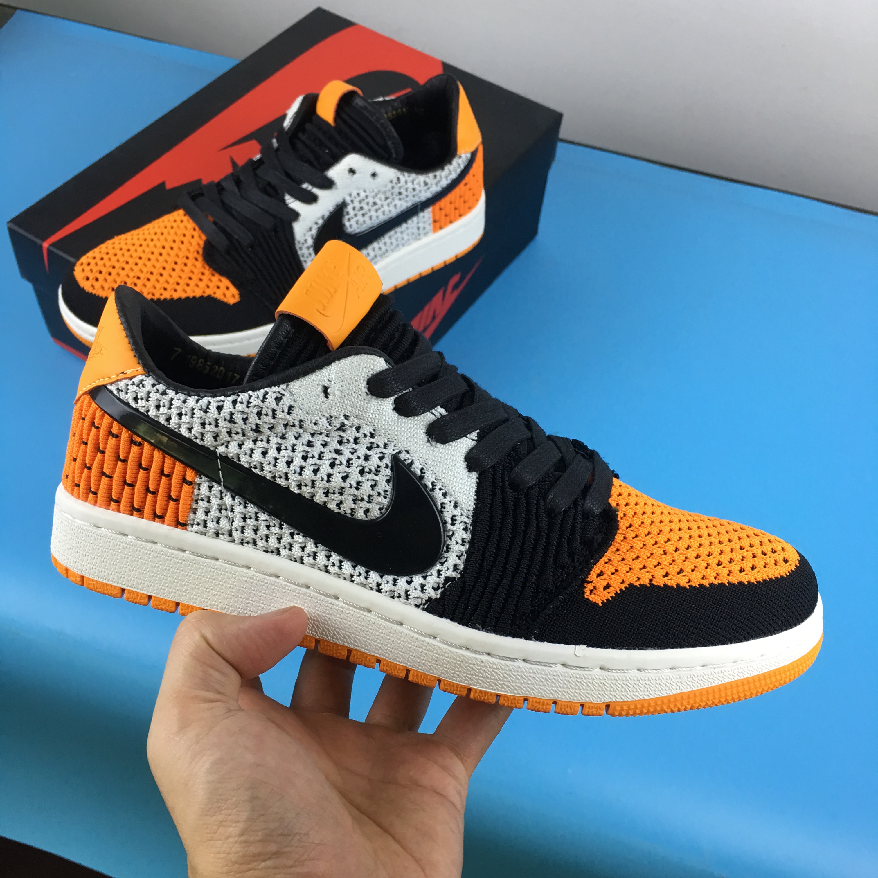 Air Jordan 1 Low Flyknit - Click Image to Close